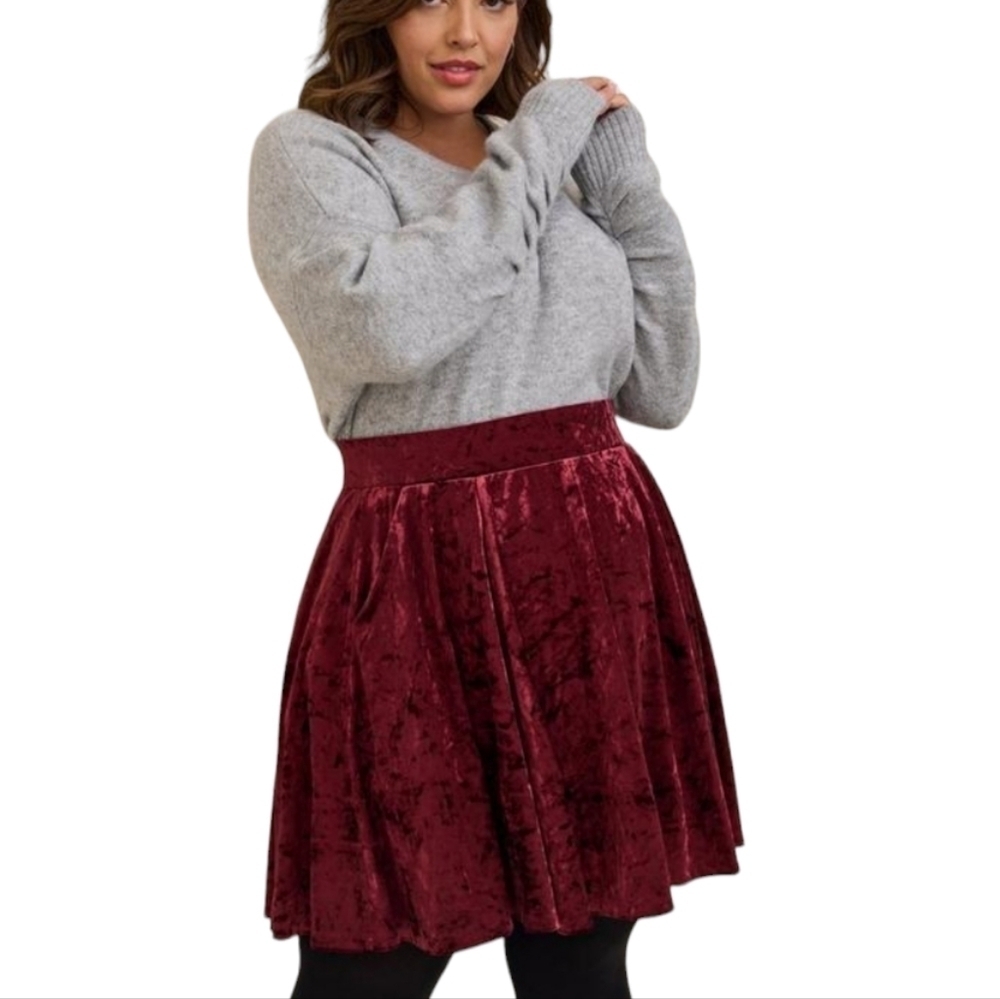 Torrid Wine Mini Velvet Skater Skirt - Size 0 (12 Women)
